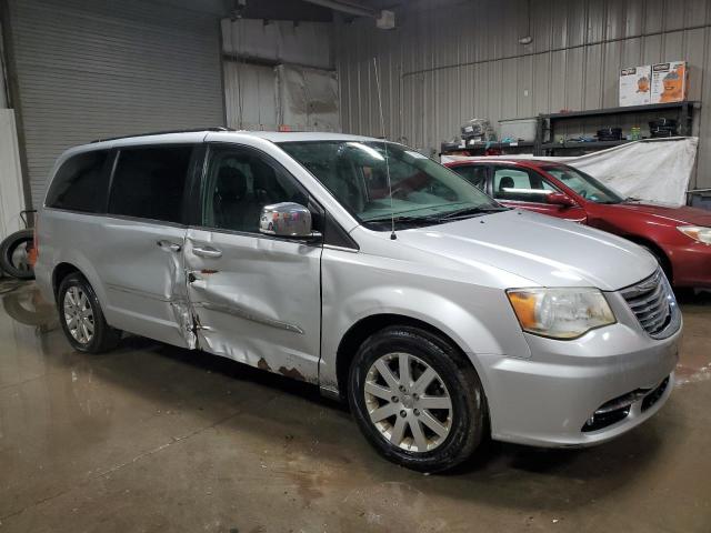 Photo 4 from auction – 2011 CHRYSLER TOWN & COU with VIN 2A4RR8DG8BR780447