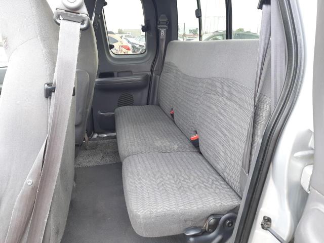 Photo 10 from auction – 2000 FORD F150 with VIN 2FTRX18L2YCA22920
