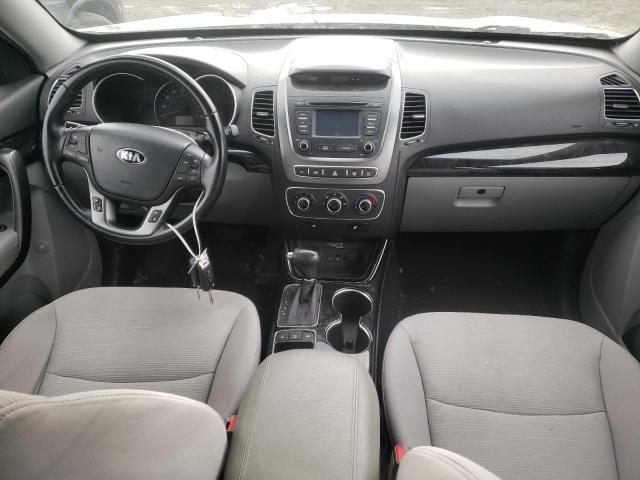 Photo 8 from auction – 2014 KIA SORENTO LX with VIN 5XYKTDA75EG443183