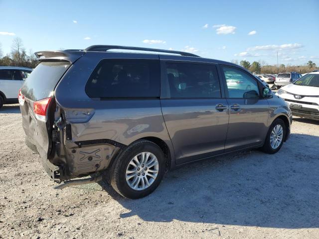 Photo 3 from auction – 2011 TOYOTA SIENNA XLE with VIN 5TDYK3DC7BS031345