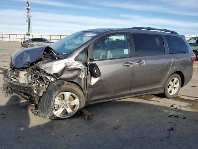 Photo 1 from auction – 2020 TOYOTA SIENNA LE with VIN 5TDKZ3DC5LS043593