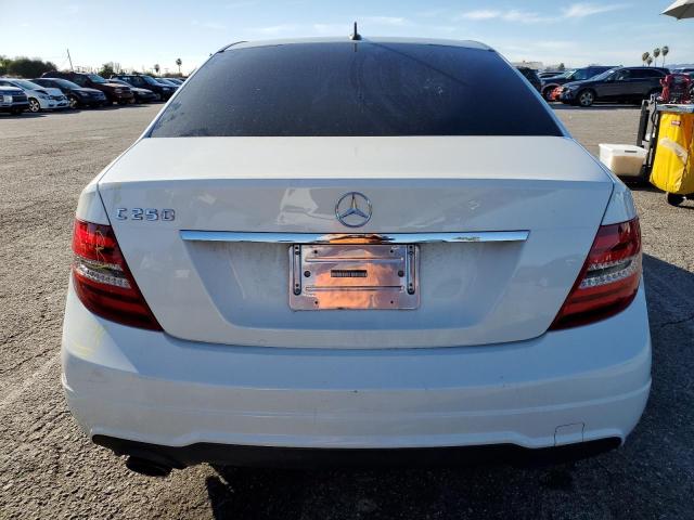 Photo 6 from auction – 2012 MERCEDES-BENZ C 250 with VIN WDDGF4HB1CA716775