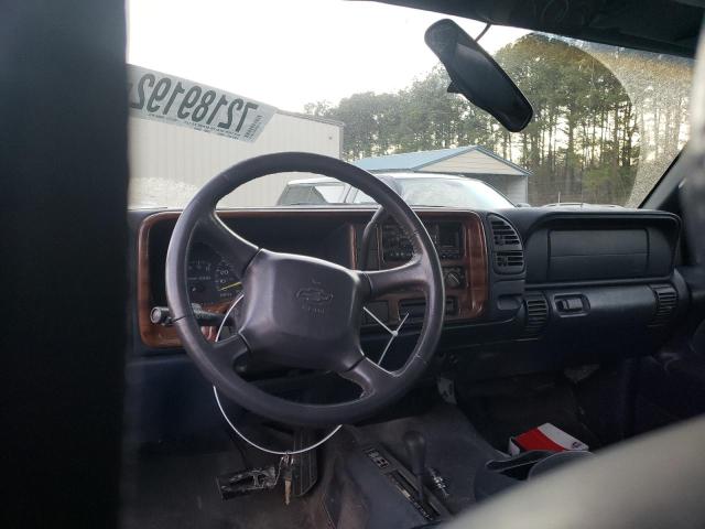 Photo 8 from auction – 1998 CHEVROLET SUBURBAN with VIN 3GNFK16R9WG107575