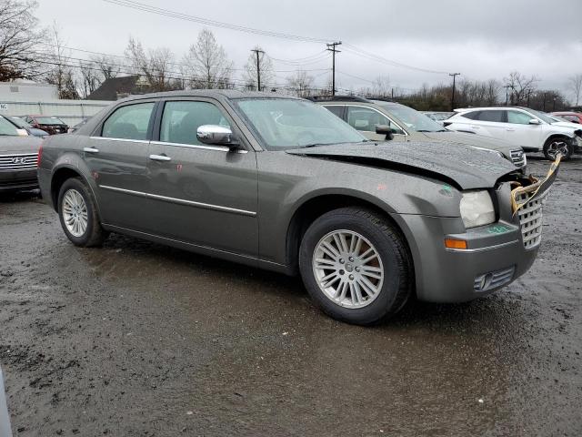 Photo 4 from auction – 2010 CHRYSLER 300 TOURIN with VIN 2C3CA5CV7AH167908