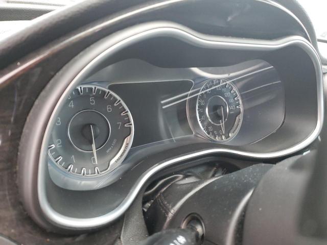 Photo 9 from auction – 2015 CHRYSLER 200 C with VIN 1C3CCCCB6FN692851