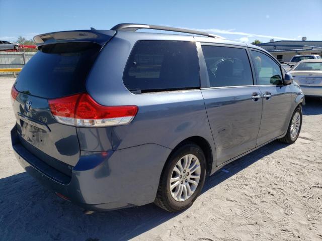 Photo 3 from auction – 2013 TOYOTA SIENNA XLE with VIN 5TDYK3DC6DS328979