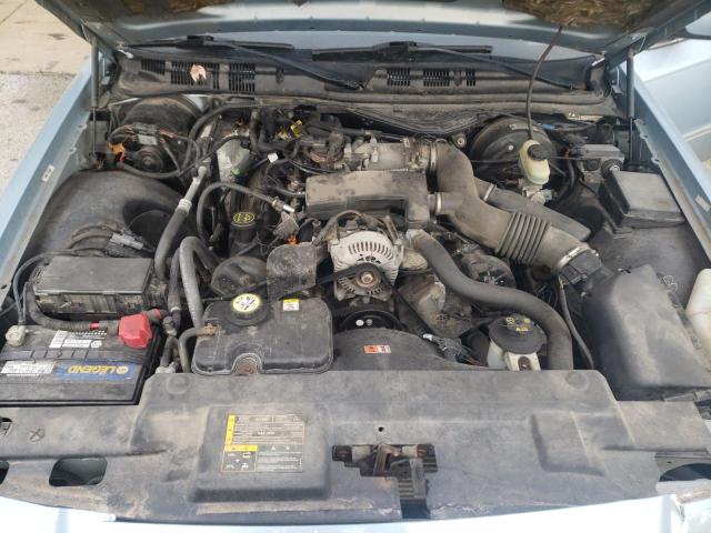 Photo 11 from auction – 2003 MERCURY GRAND MARQ with VIN 2MEFM75W83X614755