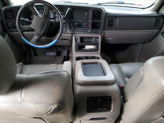 Photo 8 from auction – 2004 CHEVROLET SUBURBAN with VIN 3GNFK16Z24G206476