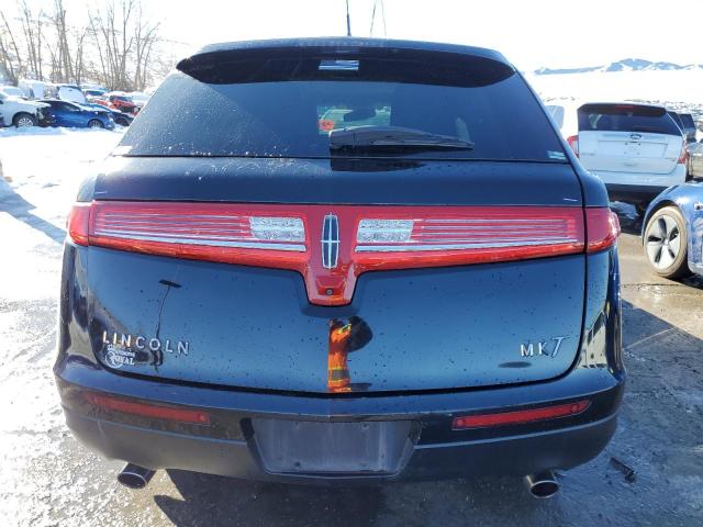 Photo 6 from auction – 2017 LINCOLN MKT with VIN 2LMHJ5AT7HBL00778