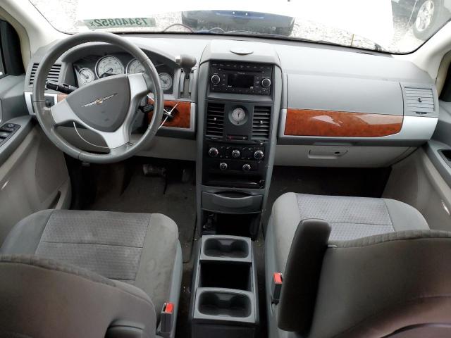 Photo 8 from auction – 2008 CHRYSLER TOWN & COU with VIN 2A8HR54P48R631468