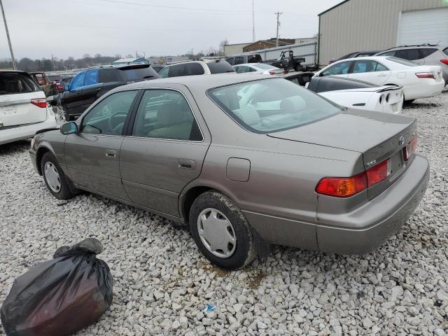 Photo 2 from auction – 2000 TOYOTA CAMRY CE with VIN 4T1BG22K8YU623347