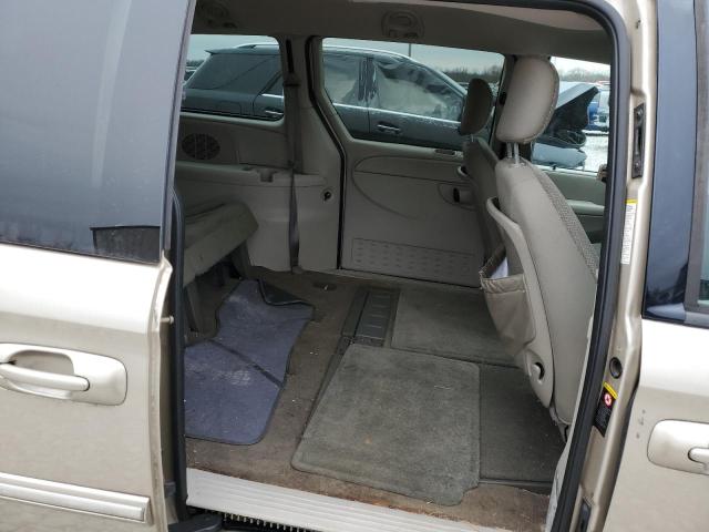 Photo 11 from auction – 2005 CHRYSLER TOWN & COU with VIN 2C8GP54L05R118346