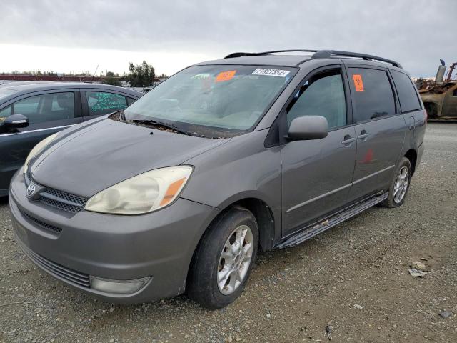 TOYOTA SIENNA XLE 2005 with VIN 5TDBA22C55S033217 - Photo from auction