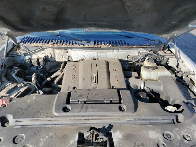 Photo 12 from auction – 2010 LINCOLN NAVIGATOR with VIN 5LMJJ3J52AEJ01356