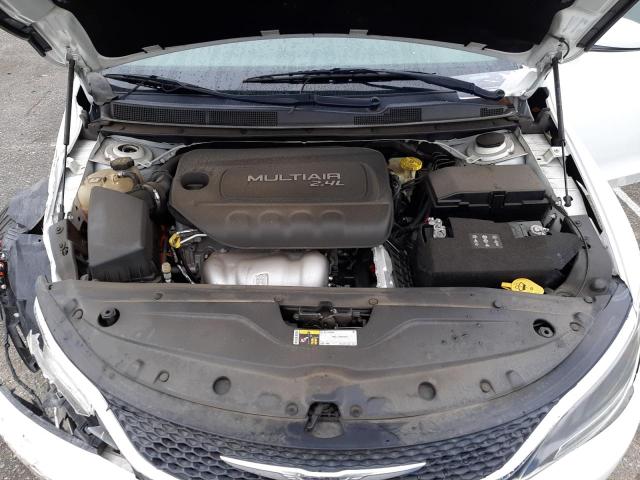 Photo 11 from auction – 2016 CHRYSLER 200 LIMITE with VIN 1C3CCCAB7GN149738