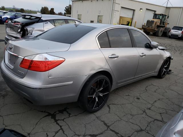 Photo 3 from auction – 2011 HYUNDAI GENESIS with VIN KMHGC4DE8BU129372