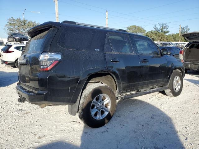 Photo 3 from auction – 2019 TOYOTA 4RUNNER SR with VIN JTEBU5JR4K5687251