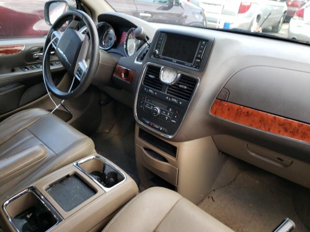 Photo 8 from auction – 2016 CHRYSLER TOWN & COU with VIN 2C4RC1BG1GR230404