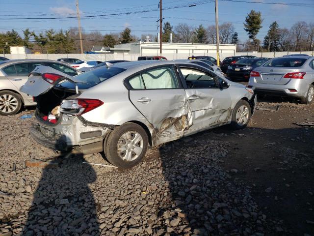 Photo 3 from auction – 2017 KIA FORTE LX with VIN 3KPFK4A70HE031078