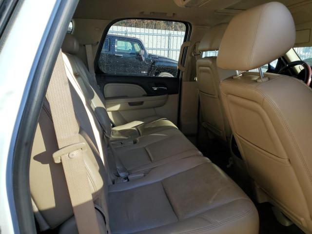 Photo 11 from auction – 2010 GMC YUKON DENA with VIN 1GKUKEEF4AR135554