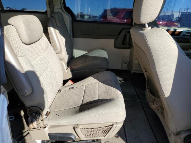 Photo 11 from auction – 2010 CHRYSLER TOWN & COU with VIN 2A4RR5D18AR170184