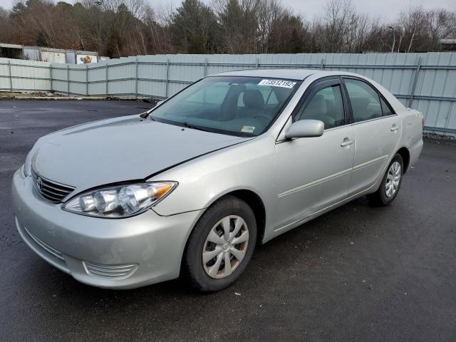TOYOTA CAMRY LE 2005 with VIN 4T1BE32K45U556673 - Photo from auction