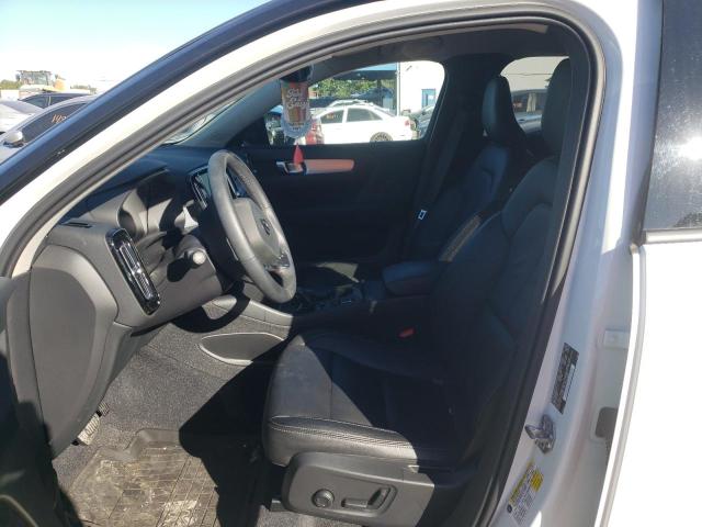 Photo 7 from auction – 2022 VOLVO XC40 T5 MO with VIN YV4162UK2N2645235