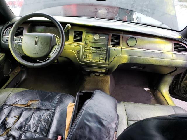 Photo 8 from auction – 2005 LINCOLN TOWN CAR E with VIN 1LNHM84W75Y661095