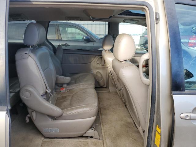 Photo 11 from auction – 2005 TOYOTA SIENNA XLE with VIN 5TDBA22C65S041682