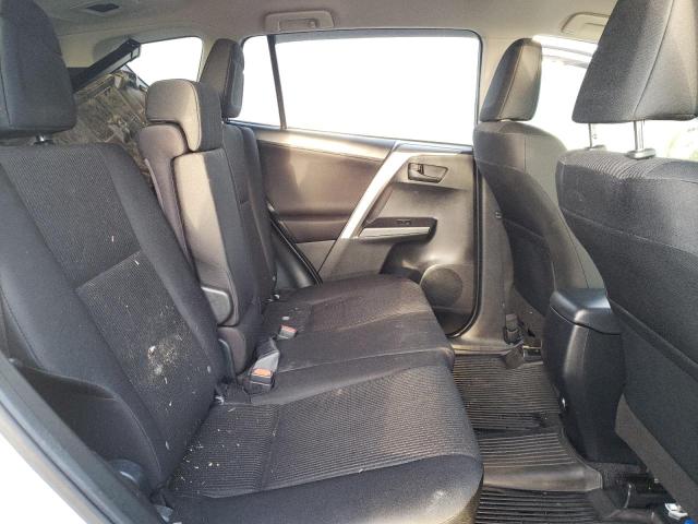 Photo 10 from auction – 2018 TOYOTA RAV4 LE with VIN JTMBFREV4JD248486