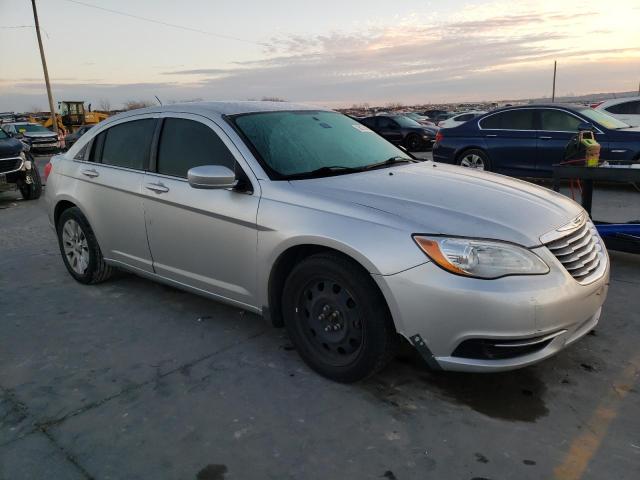 Photo 4 from auction – 2012 CHRYSLER 200 LX with VIN 1C3CCBAB2CN319282