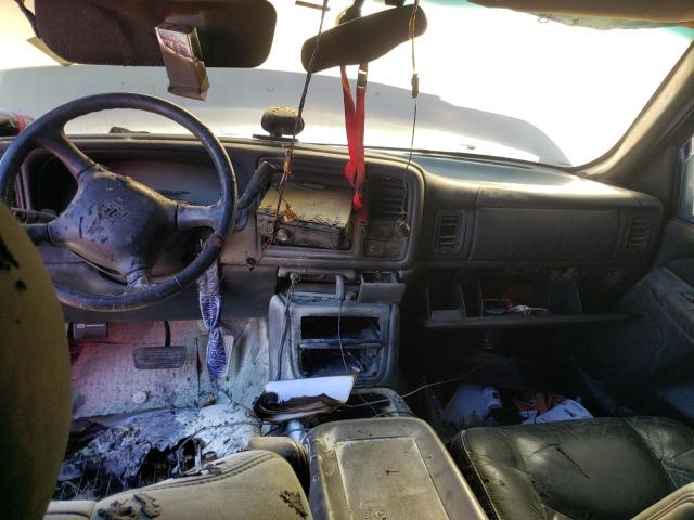 Photo 8 from auction – 2002 CHEVROLET AVALANCHE with VIN 3GNEK13T42G103763