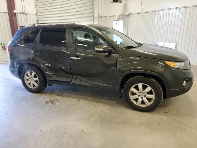 Photo 4 from auction – 2013 KIA SORENTO LX with VIN 5XYKT4A68DG330558