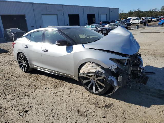 Photo 4 from auction – 2017 NISSAN MAXIMA with VIN 1N4AA6APXHC410305