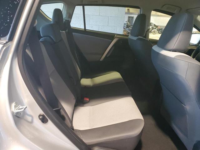 Photo 11 from auction – 2015 TOYOTA RAV4 LE with VIN JTMBFREV6FD152916
