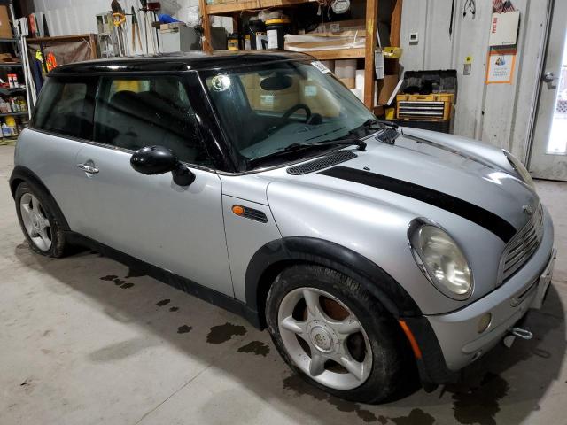 Photo 4 from auction – 2004 MINI COOPER with VIN WMWRC33474TJ62031
