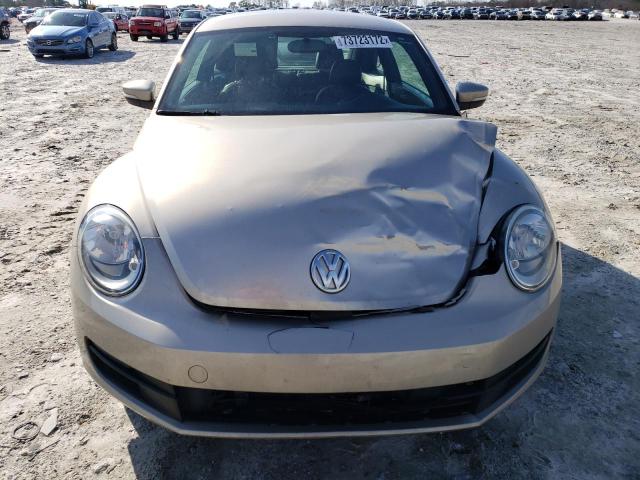 Photo 5 from auction – 2014 VOLKSWAGEN BEETLE with VIN 3VWJP7AT8EM610621