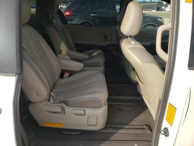 Photo 11 from auction – 2011 TOYOTA SIENNA XLE with VIN 5TDYK3DC9BS099680