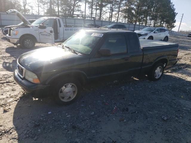 GMC SONOMA 2002 with VIN 1GTCS19W828203842 - Photo from auction