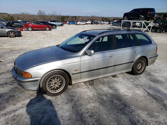 BMW 528 IT AUT 2000 with VIN WBADP6346YBV63369 - Photo from auction