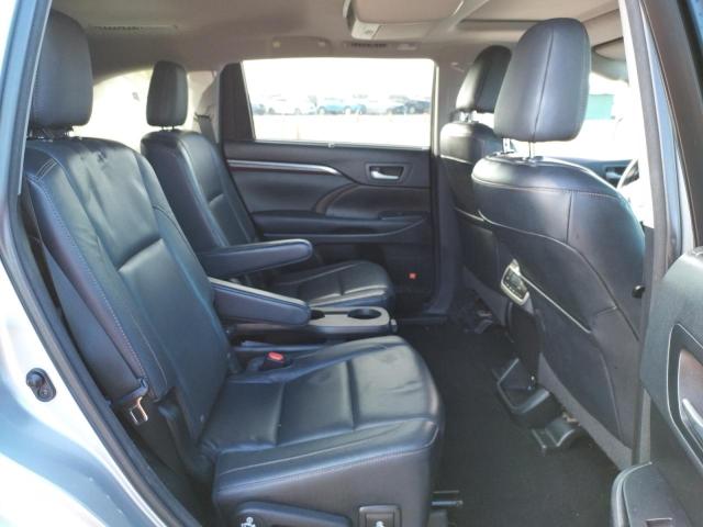 Photo 11 from auction – 2015 TOYOTA HIGHLANDER with VIN 5TDYKRFH8FS056109