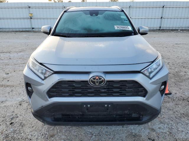 Photo 5 from auction – 2021 TOYOTA RAV4 XLE with VIN 2T3W1RFV4MC109207