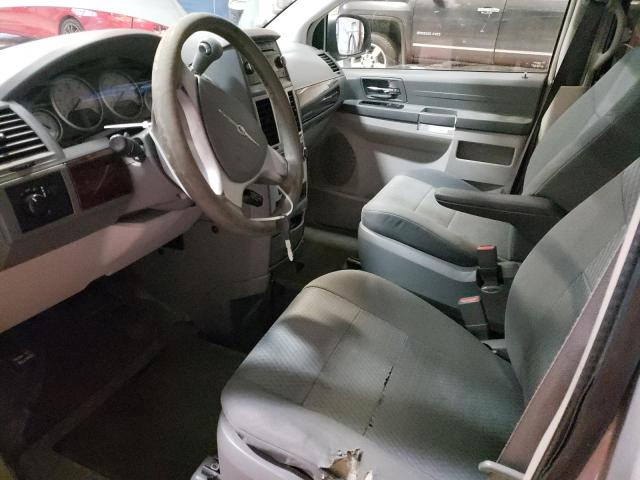 Photo 7 from auction – 2010 CHRYSLER TOWN & COU with VIN 2A4RR4DE4AR199064