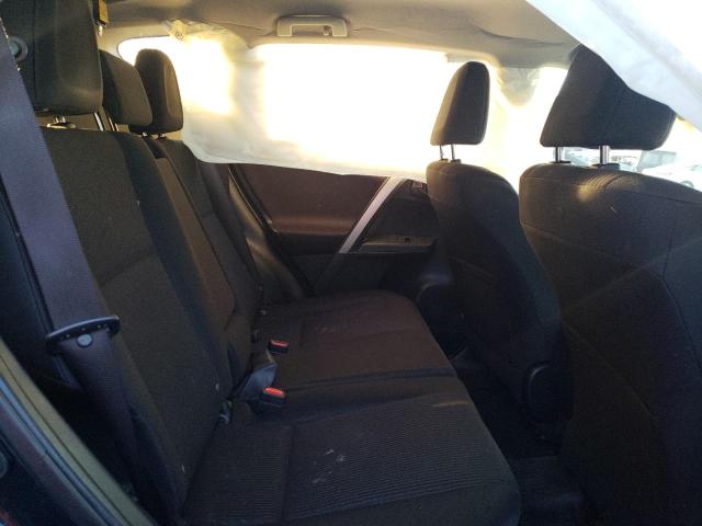Photo 11 from auction – 2018 TOYOTA RAV4 LE with VIN JTMBFREV1JD248011