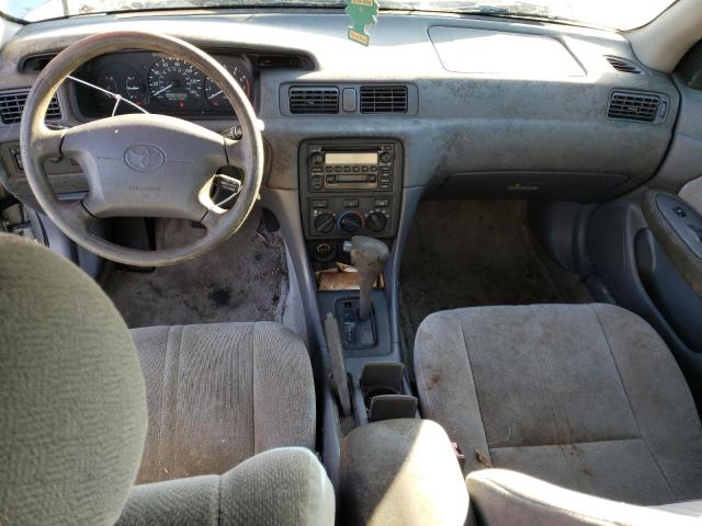 Photo 8 from auction – 2001 TOYOTA CAMRY CE with VIN 4T1BG22K71U775643