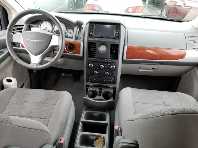 Photo 8 from auction – 2008 CHRYSLER TOWN AND C with VIN 2A8HR54P38R681049