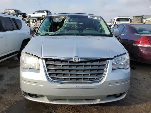 Photo 5 from auction – 2010 CHRYSLER TOWN & COU with VIN 2A4RR5DX8AR142549