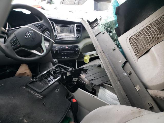 Photo 8 from auction – 2018 HYUNDAI TUCSON SE with VIN KM8J2CA4XJU745975