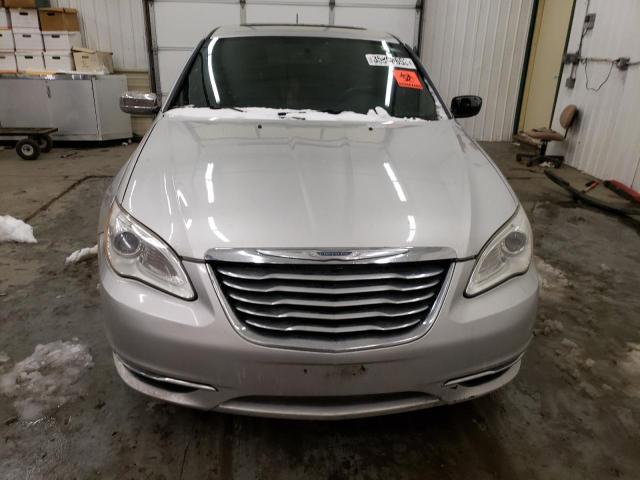 Photo 5 from auction – 2012 CHRYSLER 200 LIMITE with VIN 1C3CCBCG4CN137284