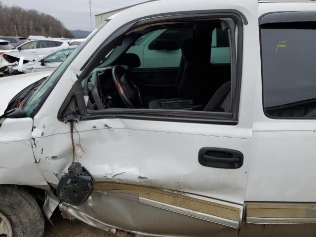 Photo 7 from auction – 2003 CHEVROLET SILVERADO with VIN 1GCEC19V63Z116949